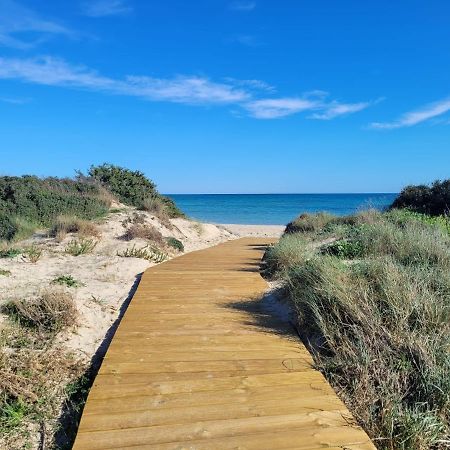 Appartamento Eleni 50M Spiaggia & Shopping Lido Marini Exterior photo